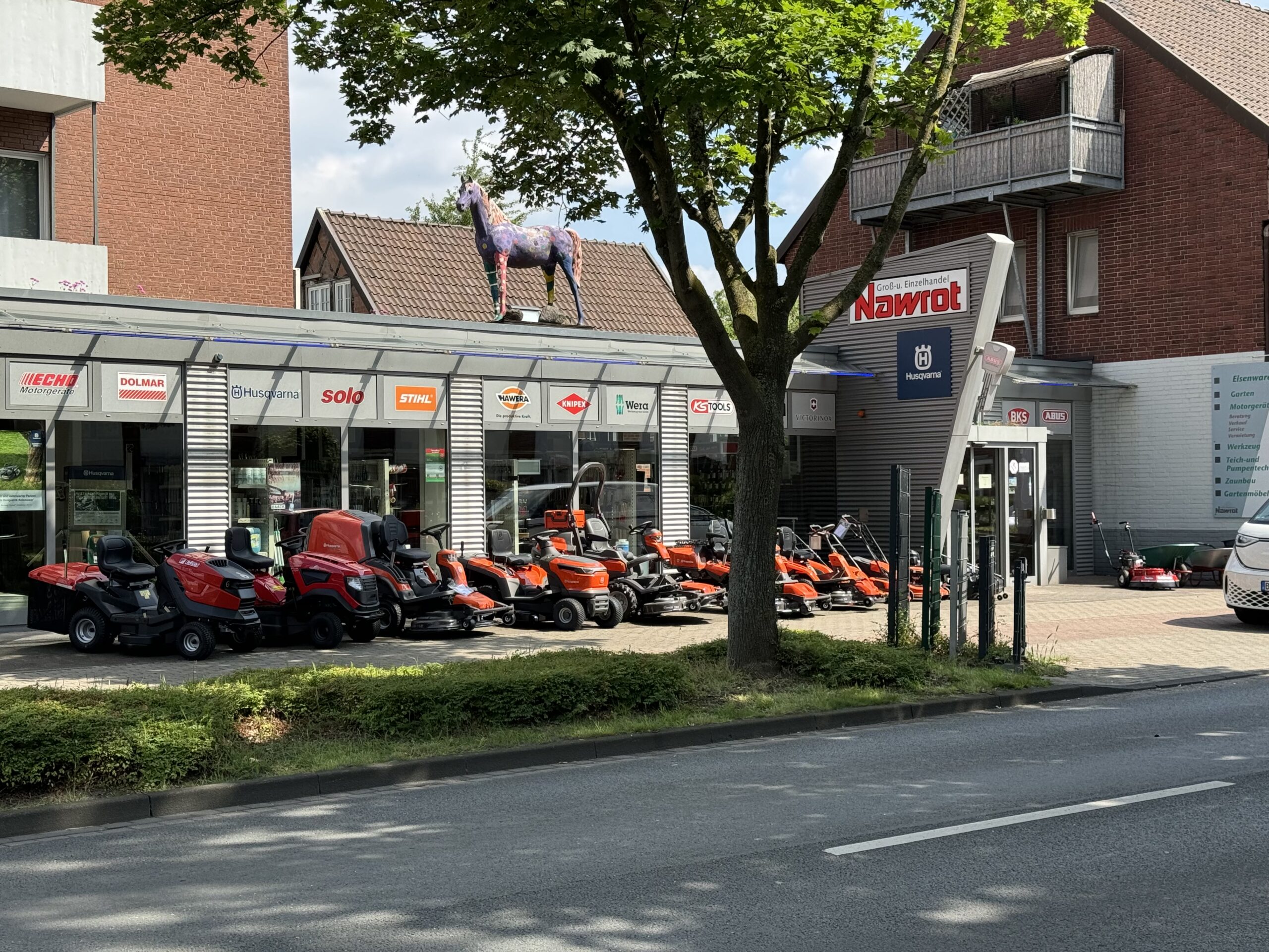 Nawrot Groß- und Einzelhandel store front